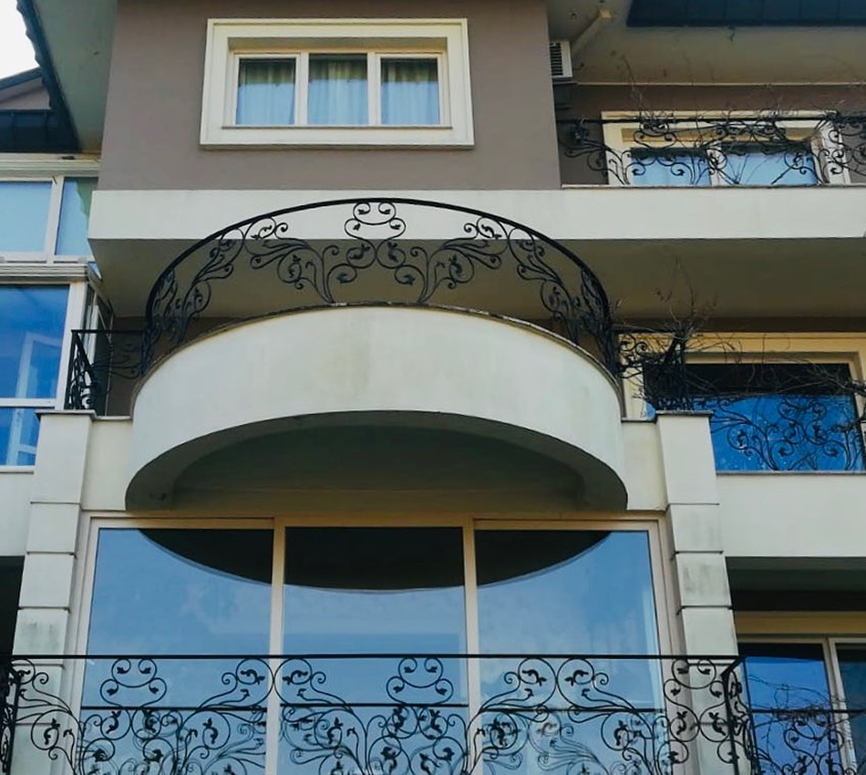 Nevon Ferforje Uygulamaları - Ferforje Demir, Bina Giriş Kapısı, Bahçe Kapısı, Garaj Kapısı, Balkon Korkuluk, Duvar Üstü Korkuluk, Ferforje Mimarisi