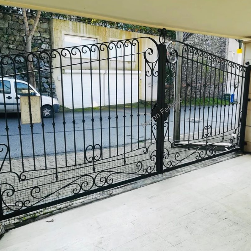 Nevon Ferforje Uygulamaları - Ferforje Demir, Bina Giriş Kapısı, Bahçe Kapısı, Garaj Kapısı, Balkon Korkuluk, Duvar Üstü Korkuluk, Ferforje Mimarisi