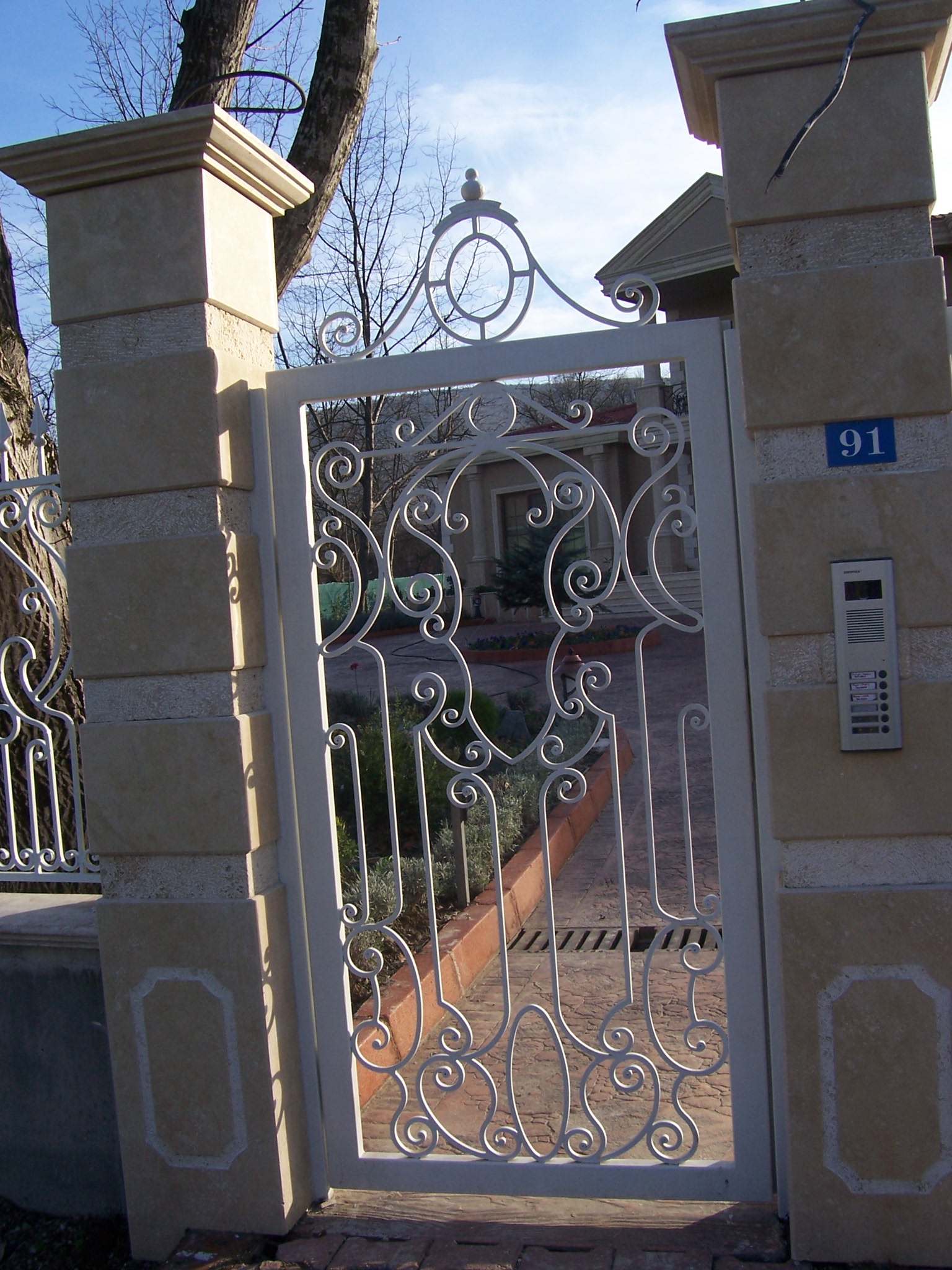 Nevon Ferforje Bahçe Kapısı, Raylı Kapı, Garaj Kapısı, Bina Giriş Kapısı