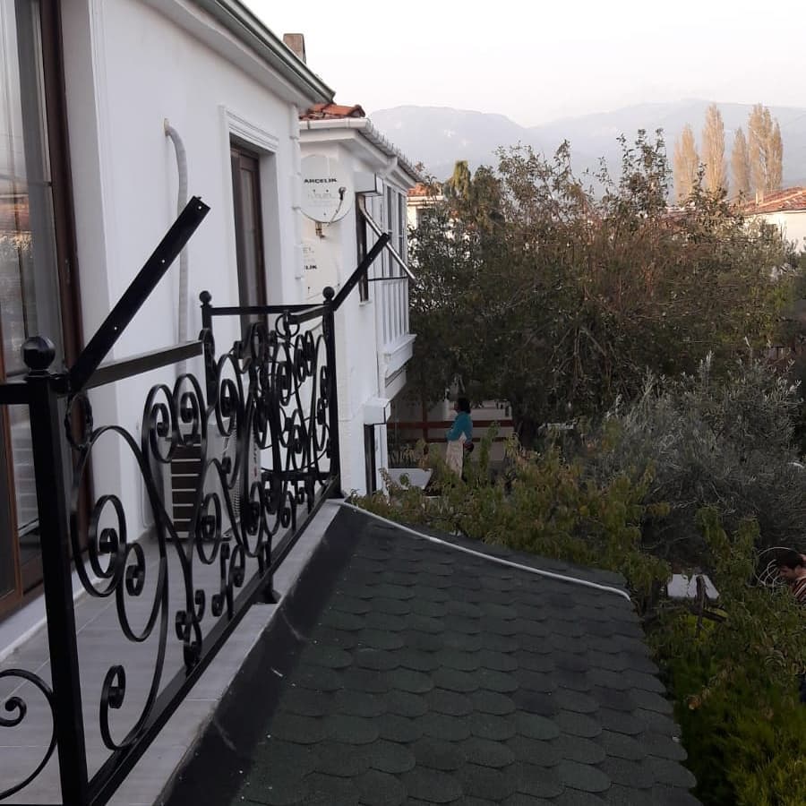Nevon Ferforje Balkon Korkuluk