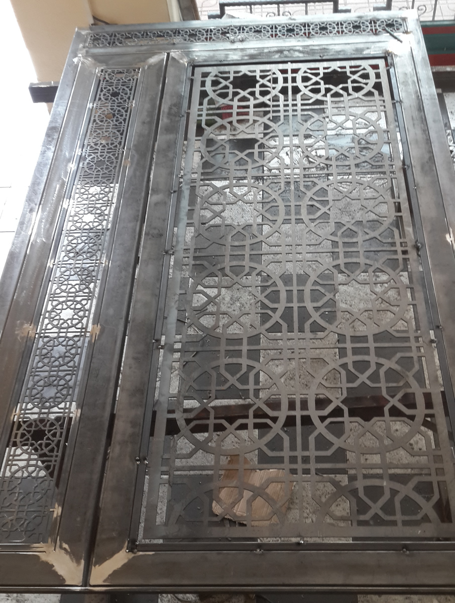 Nevon Ferforje Bina Giriş Kapısı