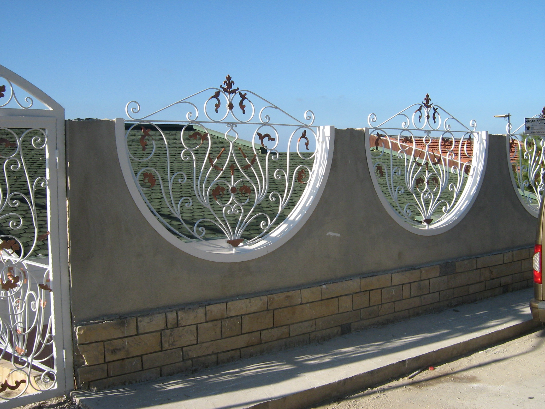 Nevon Ferforje Duvar Üstü Korkuluk