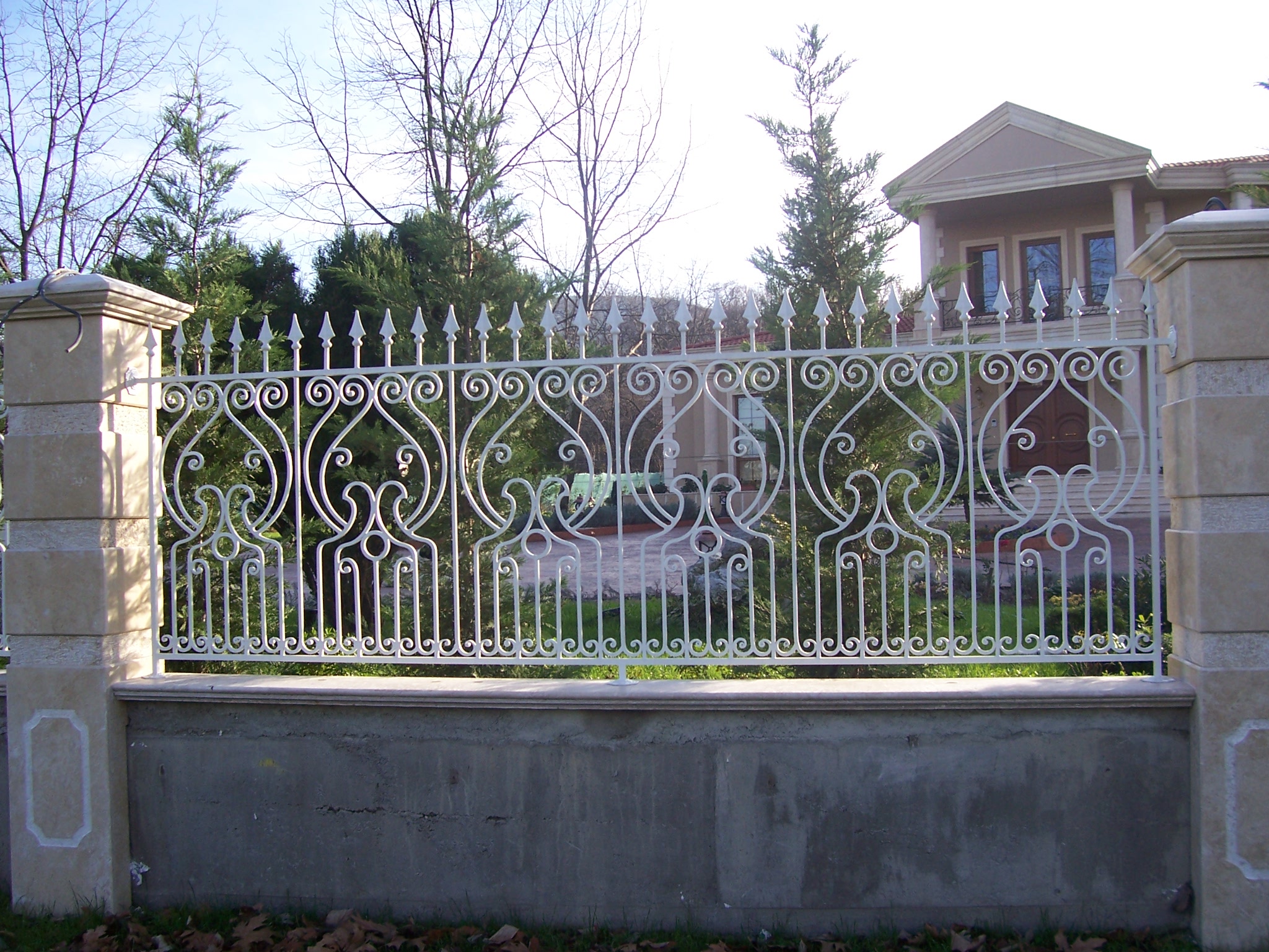 Nevon Ferforje Duvar Üstü Korkuluk