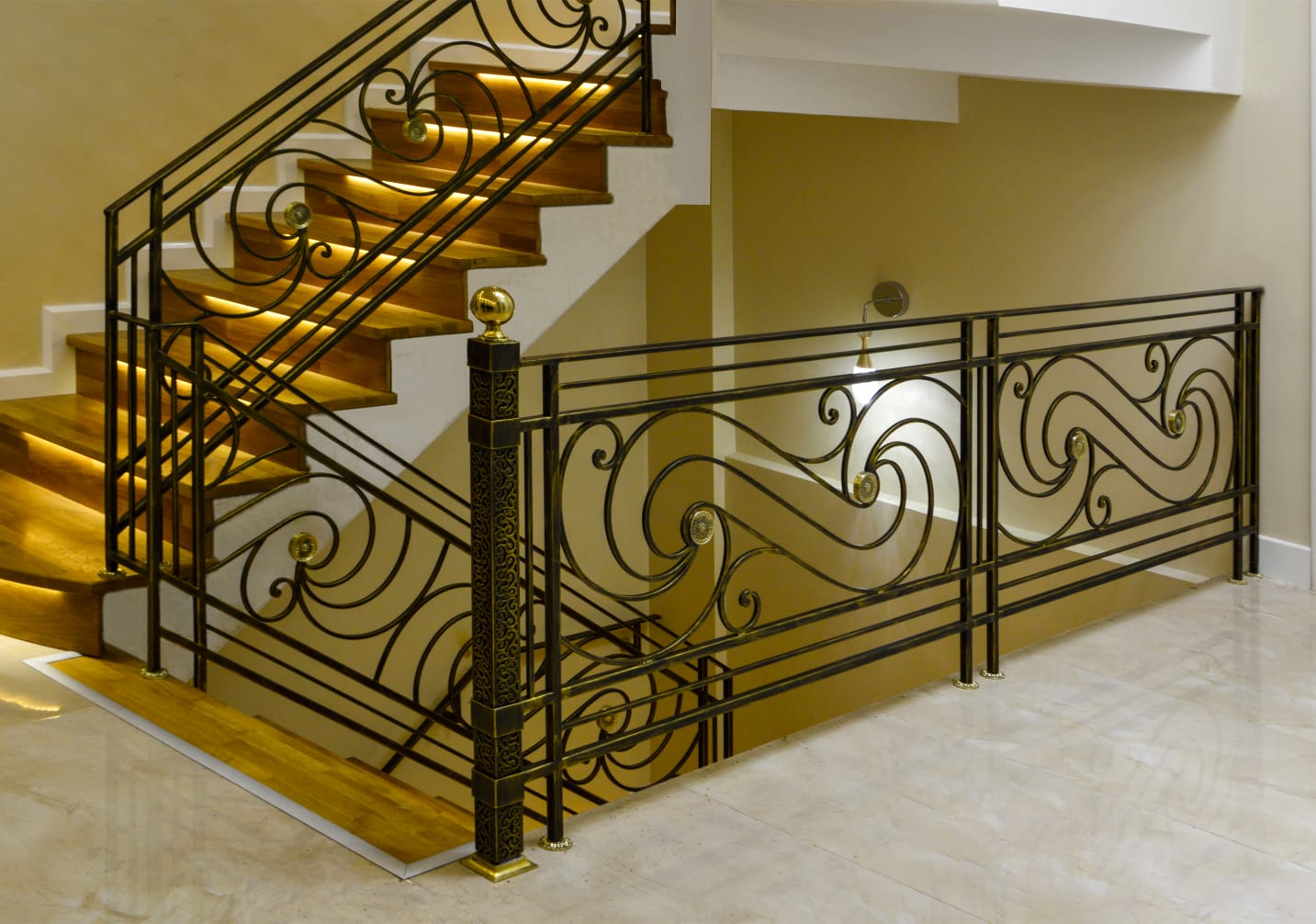 Nevon Ferforje Merdiven Korkuluk